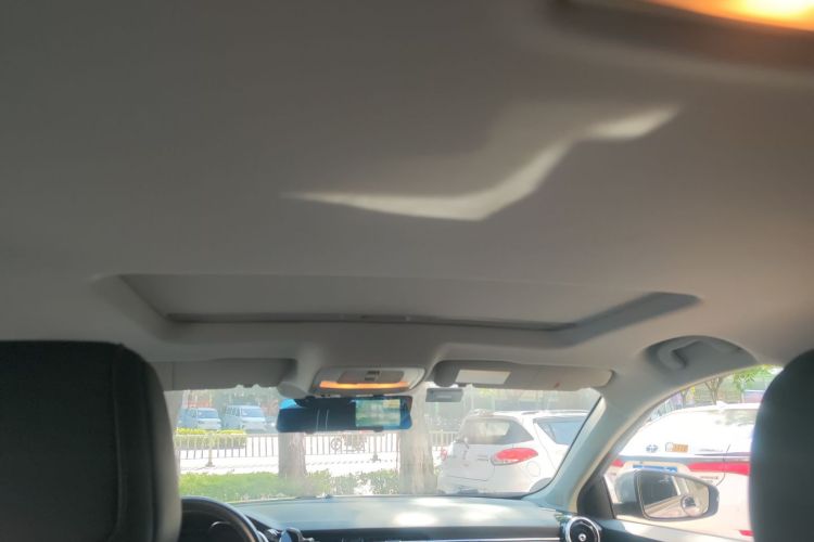 名爵 MG6 2021款 1.5T 自动领潮版中控内饰22