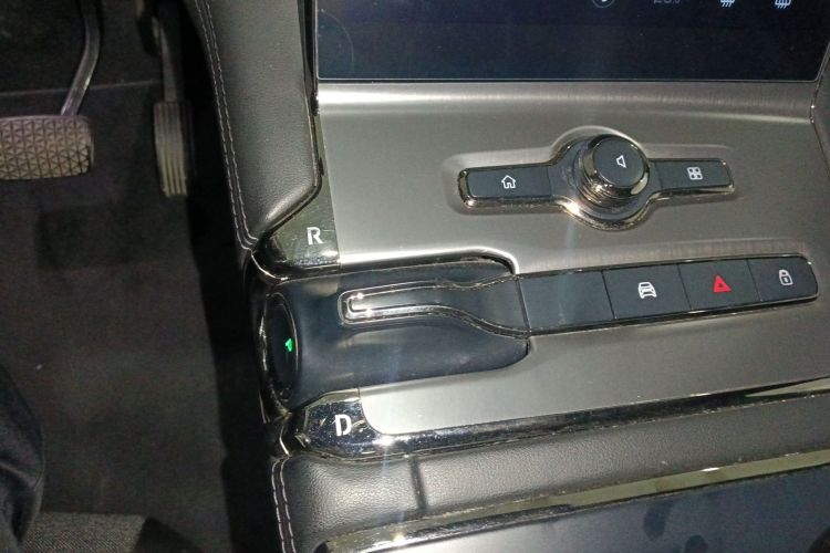 蔚来EC6 2020款 605KM 运动版中控内饰18