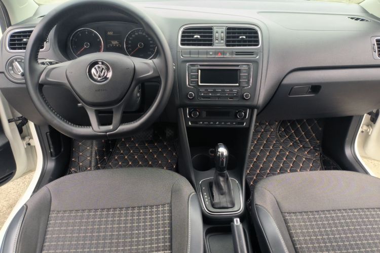 大众 Polo 2014款 1.6L 自动舒适版中控内饰7002