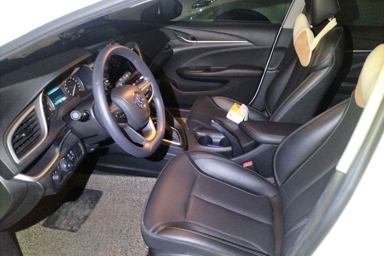 别克 英朗 2021款 改款 典范 1.5L 自动精英型中控内饰19