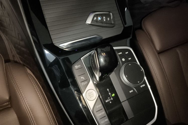 宝马X3 2022款 xDrive30i 领先型 M曜夜套装局部细节18