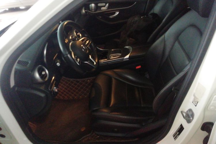 奔驰C级(进口) 2020款 C 260 旅行轿车中控内饰19