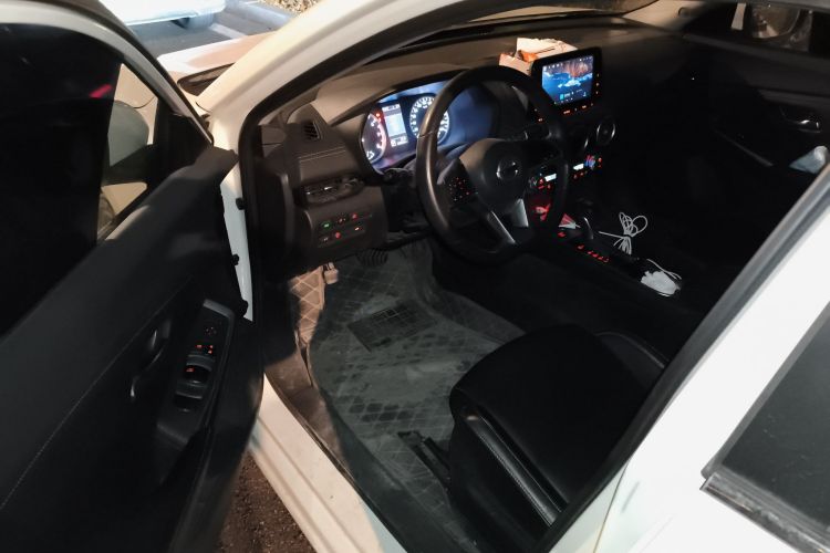 日产 轩逸 2021款 1.6L XL CVT悦享版中控内饰20