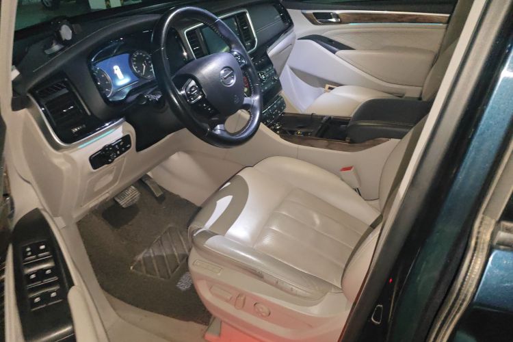 广汽传祺 传祺M8 2018款 320T 旗舰版中控内饰19