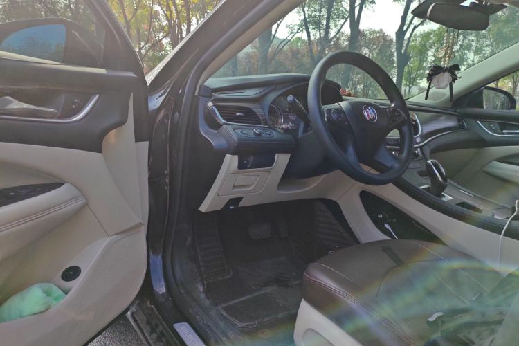 别克 君越 2020款 652T 精英型中控内饰20