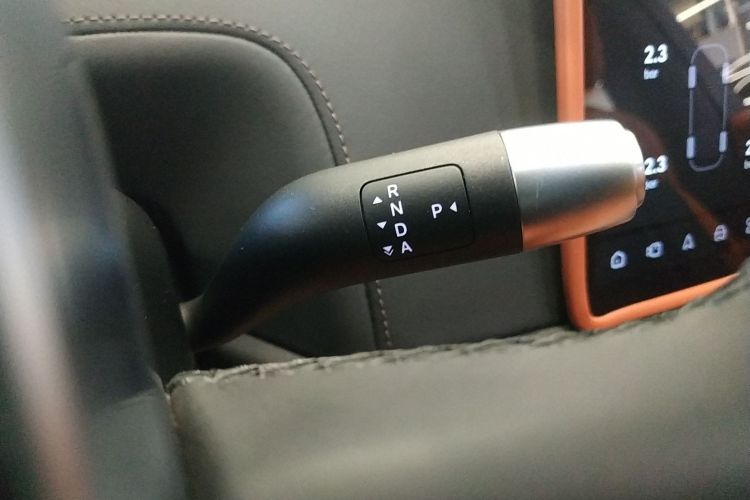 理想汽车 理想L9 2023款 Pro中控内饰18