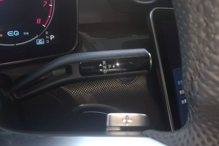 奔驰C级 2022款 C 260 L 运动版中控内饰18