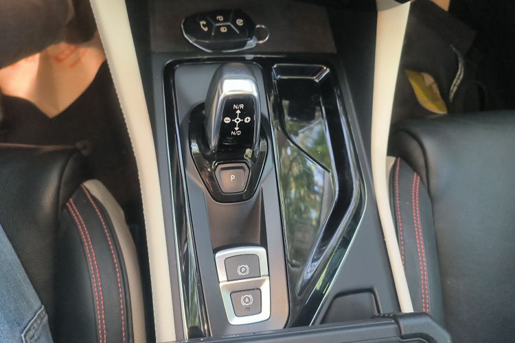 领克02 2018款 1.5T DCT两驱耀Pro版 国V局部细节18