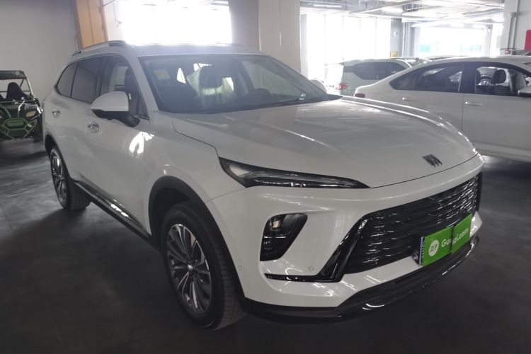 别克 2025款 昂科威Plus 28T 两驱白金版车身外观3