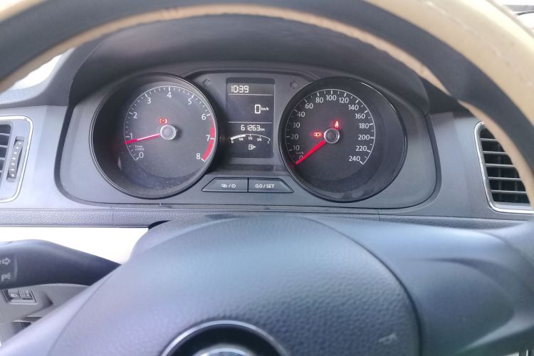 大众 朗逸 2015款 1.6L 手动风尚版中控内饰14