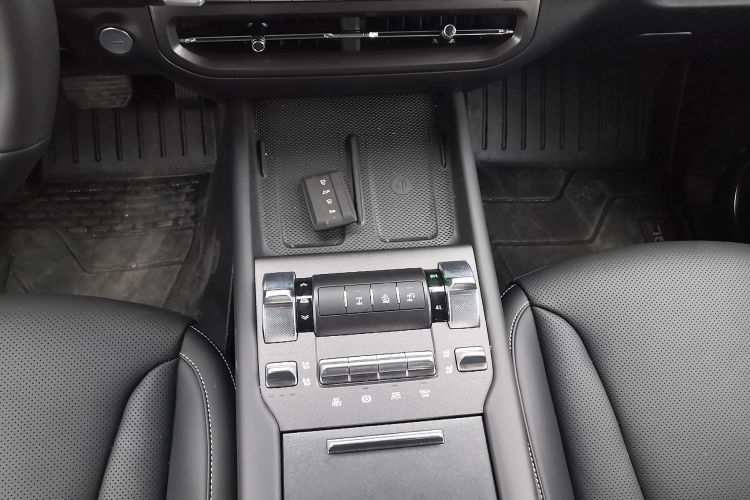 坦克300新能源 2025款 Hi4-T中控内饰18