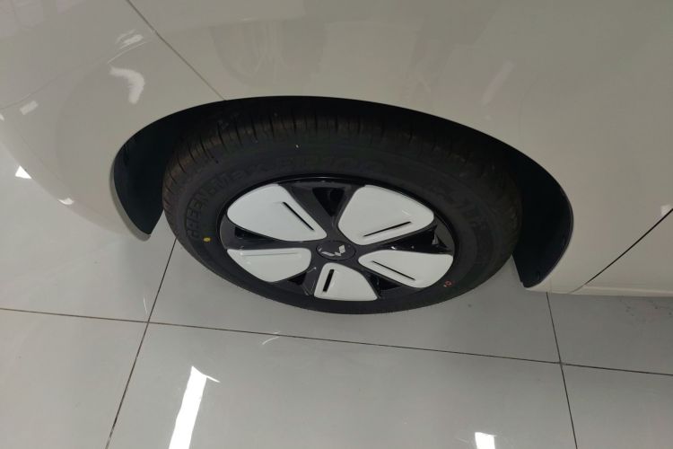 五菱汽车 宏光MINIEV 2025款 四门版 进阶款车身外观6007