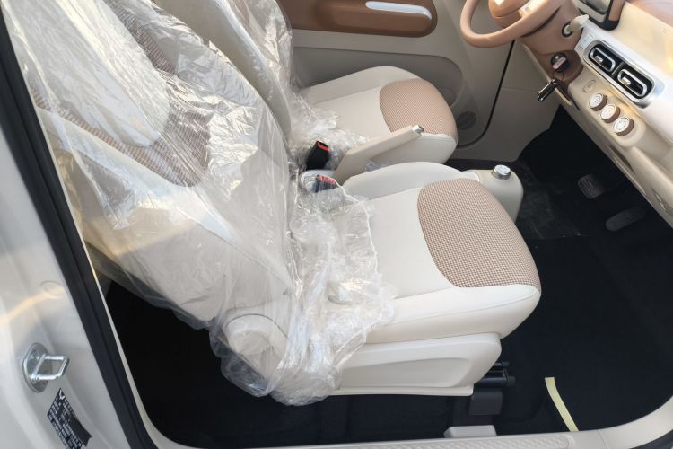 五菱汽车 宏光MINIEV 2024款 第三代 215km 青春版局部细节41