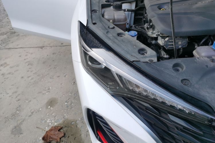 长安 逸动 2023款 畅享版 PLUS 蓝鲸NE 1.4T GDI DCT尊贵版车身外观8