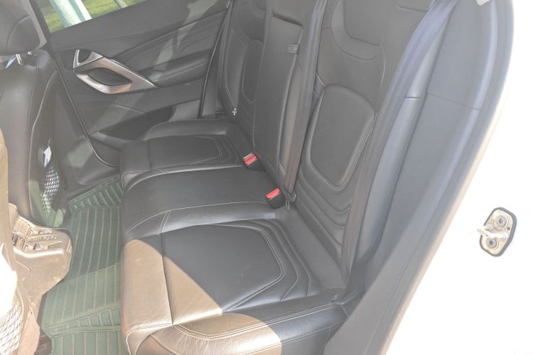 DS 5 2014款 1.6T 豪华版THP160中控内饰7004