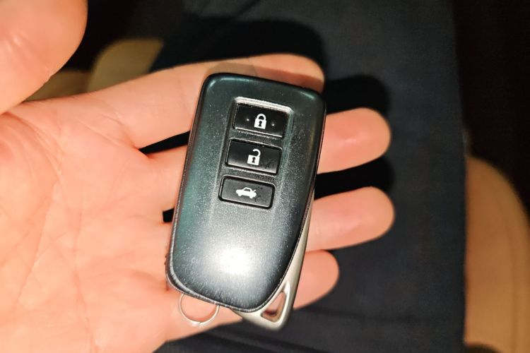 雷克萨斯ES 2016款 200 Midnight特别限量版中控内饰11