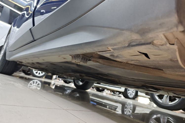 宝马X1 2019款 sDrive20Li 领先型局部细节9002