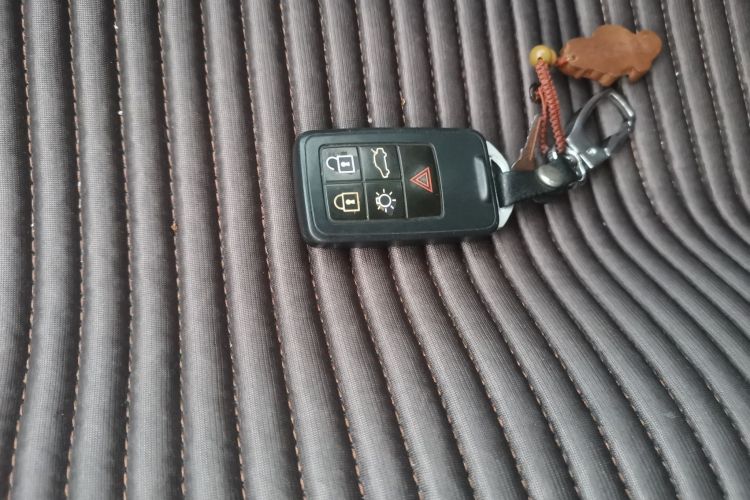 沃尔沃V40 2014款 2.0T 智雅版中控内饰11