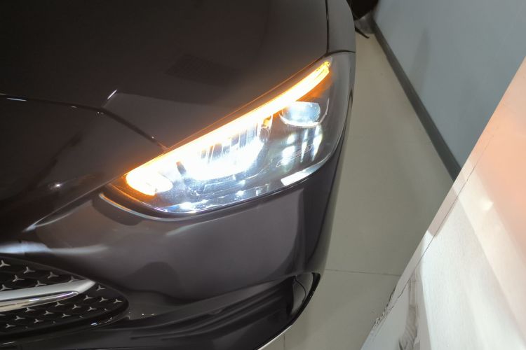 奔驰C级 2022款 改款 C 200 L 运动版局部细节36