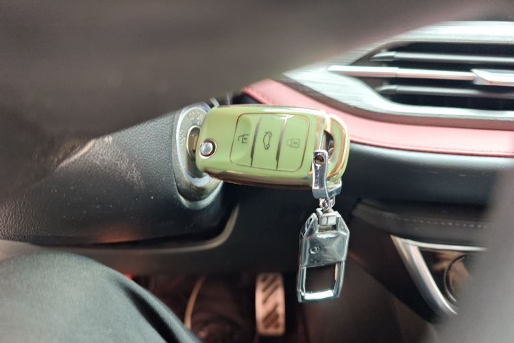 长安CS55PLUS 2020款 1.5T 手动炫色型中控内饰11