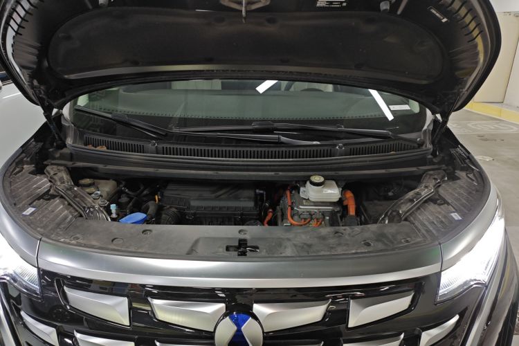 腾势D9 2024款 DM-i 980 四驱旗舰型局部细节24