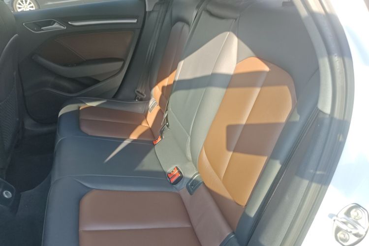 奥迪A3 2019款 Sportback 35 TFSI 风尚型 国VI中控内饰21