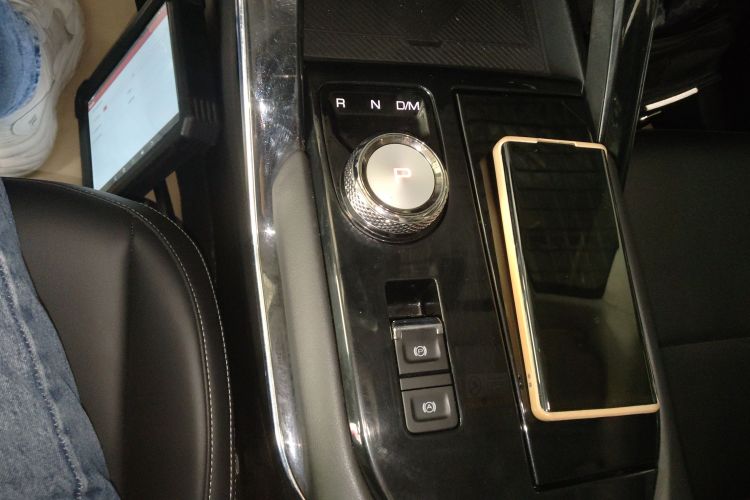 哈弗H6 2021款 第三代 2.0T 自动两驱Max中控内饰18