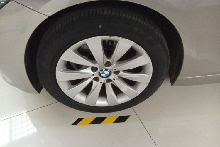 宝马3系 2017款 318Li 时尚型车身外观6007