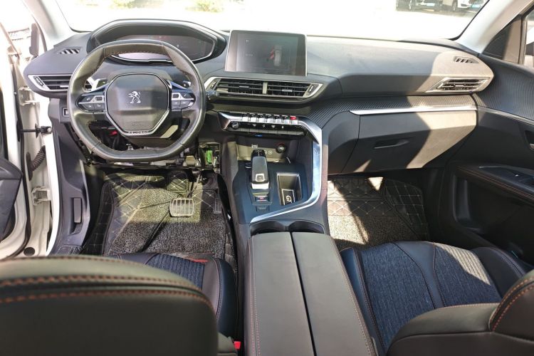 标致4008 2017款 350THP 精英版中控内饰7002