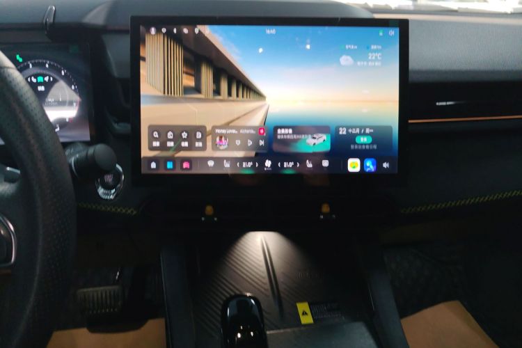 领克03 2023款 2.0TD DCT劲Pro中控内饰16