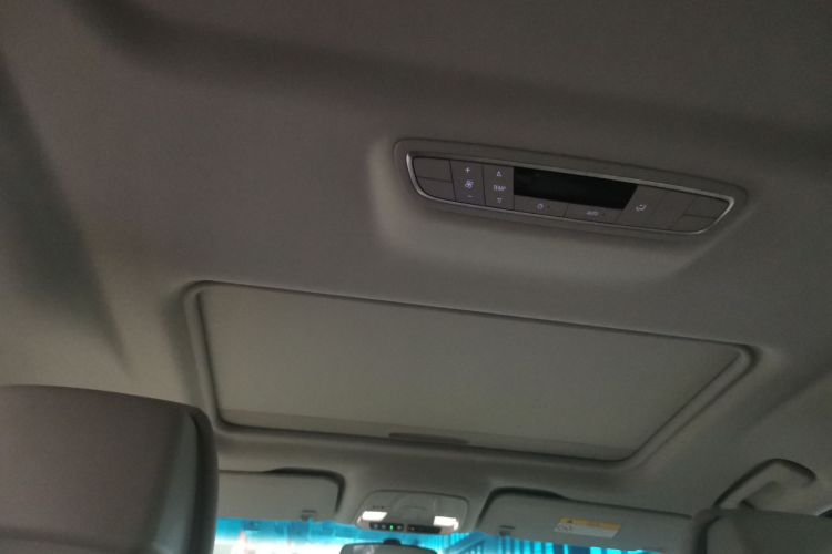 别克GL8 2023款 ES陆尊 舒适型中控内饰22