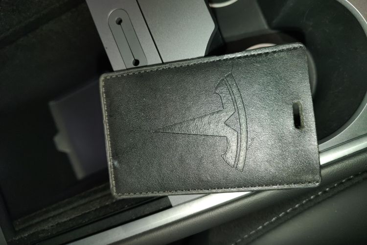 特斯拉 Model 3 2022款 后轮驱动版中控内饰7001