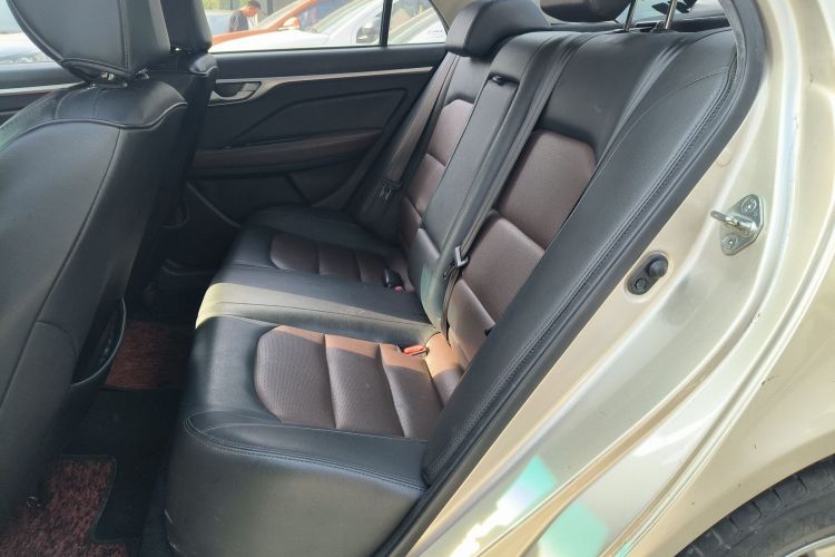 吉利汽车 远景 2018款 1.5L 自动幸福版中控内饰7004