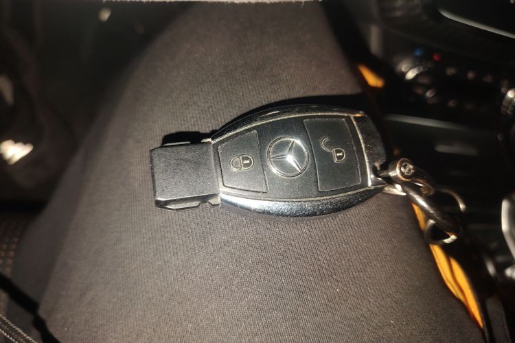 奔驰A级AMG(进口) 2017款 改款 AMG A 45 4MATIC中控内饰7001