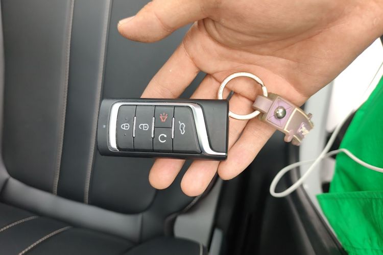 广汽传祺 传祺M6 2023款 PRO 270T DCT豪华版中控内饰7001