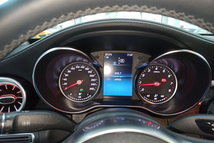 奔驰C级 2021款 C 200 L 动感型运动版中控内饰14