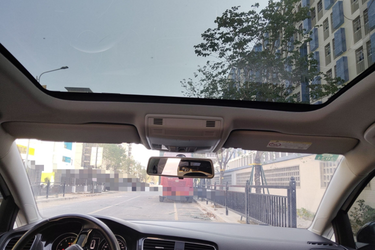 大众 高尔夫 2017款 230TSI 自动舒适百万辆纪念版中控内饰22