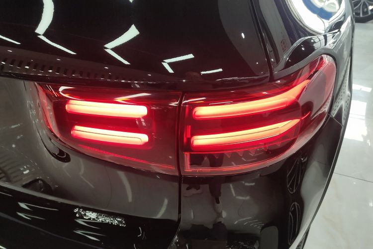 奔驰GLB 2024款 改款 GLB 220 动感型车身外观6006