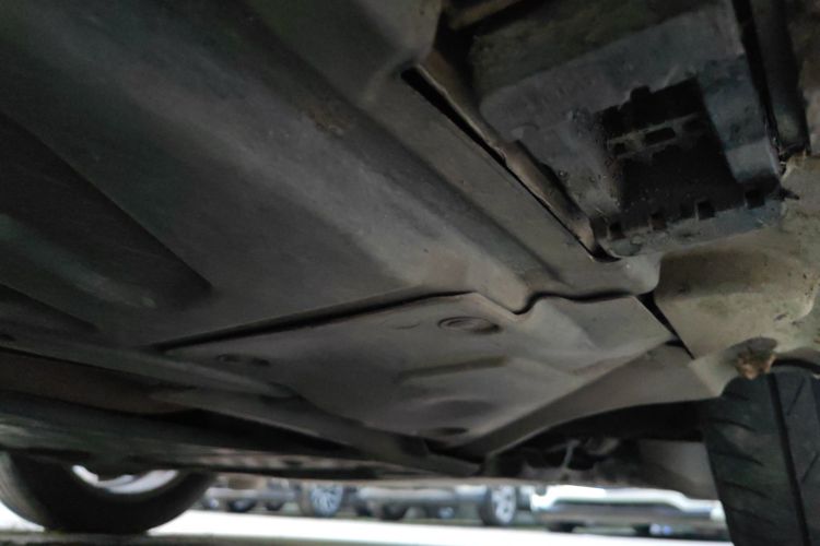 奔驰C级 2020款 C 260 L 运动版局部细节9001