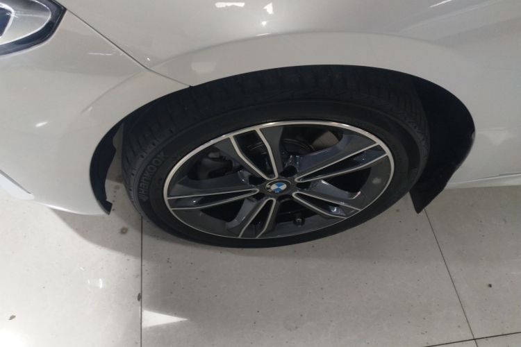 宝马1系 2021款 改款 120i M运动版车身外观6002