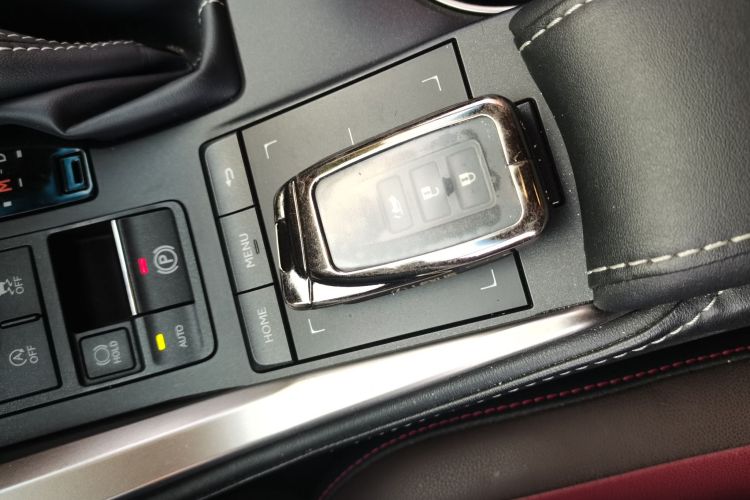 雷克萨斯NX 2018款 300 前驱 锋行版中控内饰11