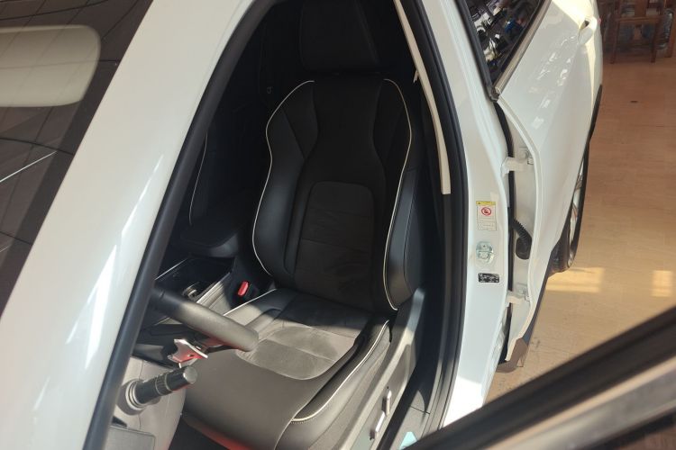 哈弗H6 2021款 国潮版 1.5T 自动冠军版中控内饰19