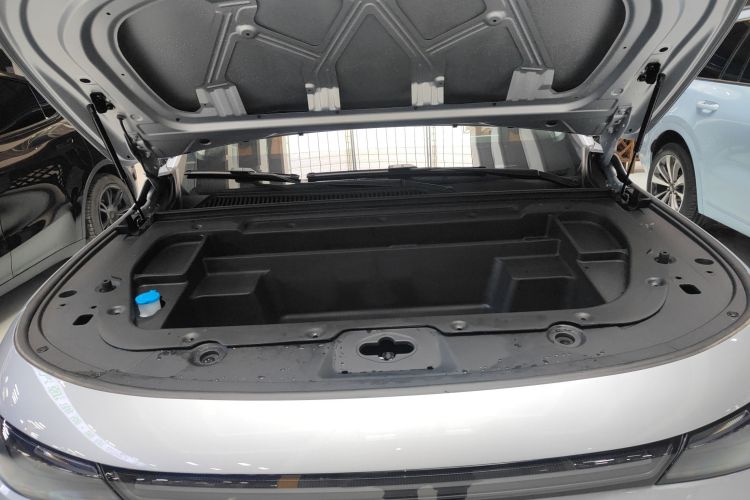 零跑汽车 零跑C16 2024款 纯电 520激光雷达版机舱底盘24