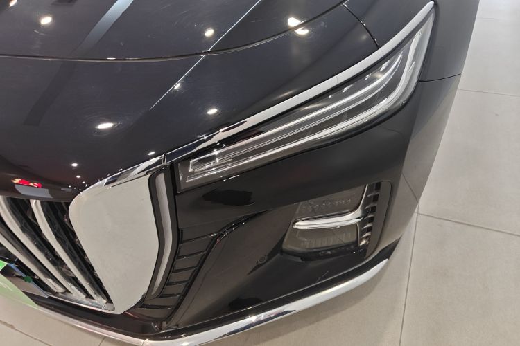 红旗H5 2024款 2.0T 自动智联旗畅版局部细节36