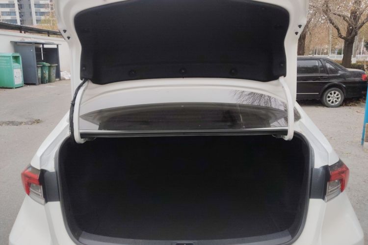 丰田 卡罗拉 2022款 TNGA 1.5L CVT先锋版局部细节23