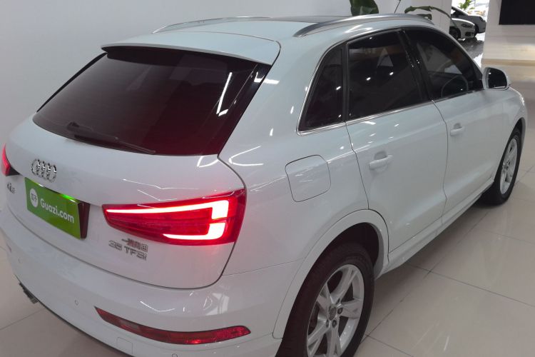 奥迪Q3 2018款 30周年年型 35 TFSI 时尚型车身外观7