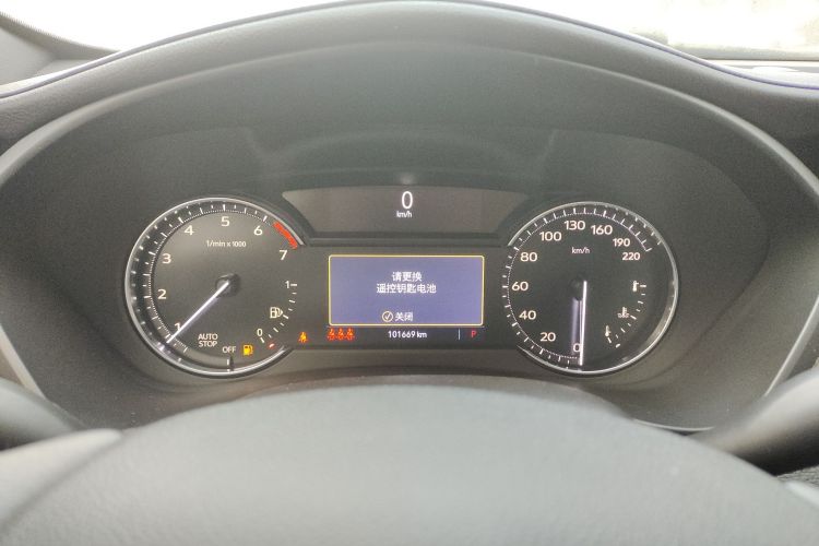 凯迪拉克XT4 2020款 改款 28T 两驱技术型中控内饰14