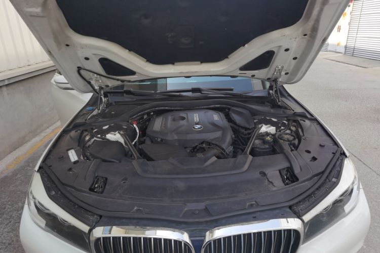 宝马7系 2017款 730Li 领先型机舱底盘24