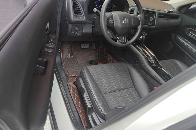 本田 缤智 2015款 1.8L CVT两驱精英型中控内饰20