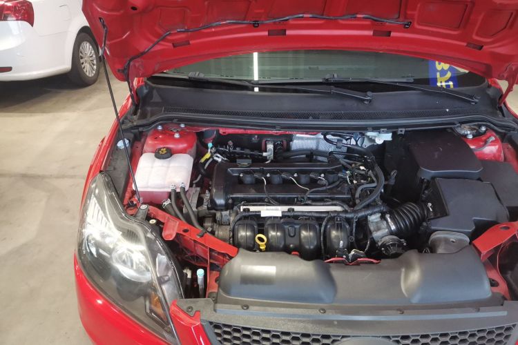 福特 福克斯 2013款 两厢经典 1.8L 自动基本型机舱底盘25